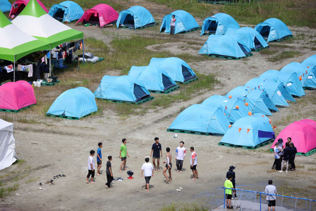 After heatwave, looming typhoon forces scouts to evacuate South Korea campsite