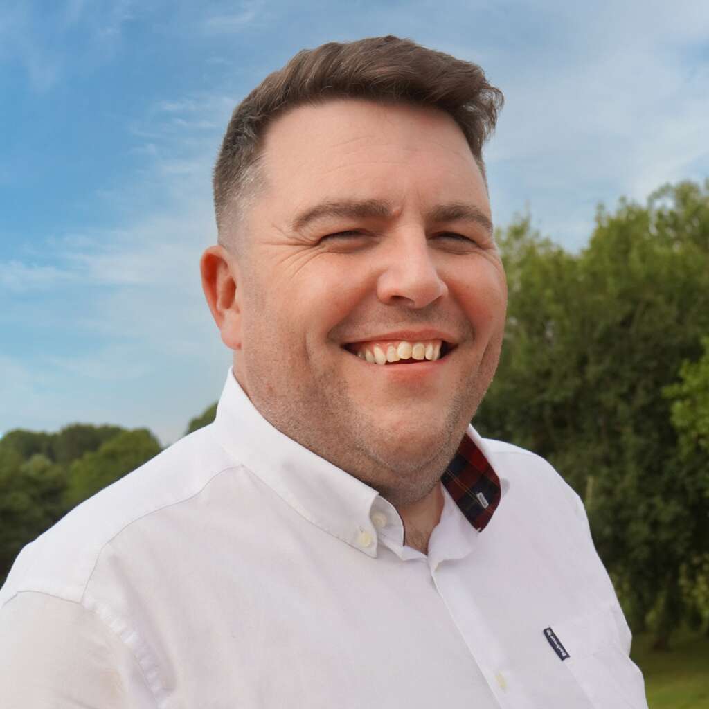 How does the new hybrid working model impact your business insurance policy?