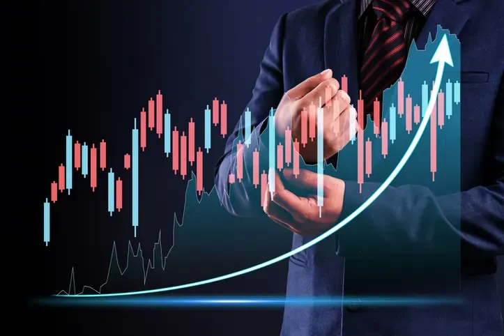 Bob Chitrathorn: The Finance Specialist Staying Ahead of the Curve