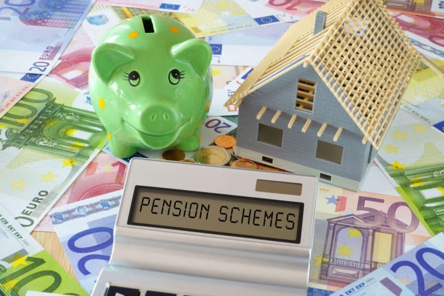 Further pain for consumers as energy cap expected to hit £2,800 in October