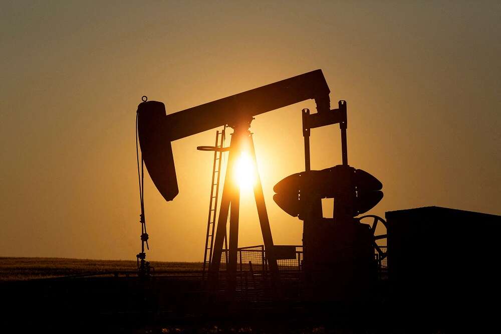 Oil up 3% on U.S. crude stocks data, tight supply outlook