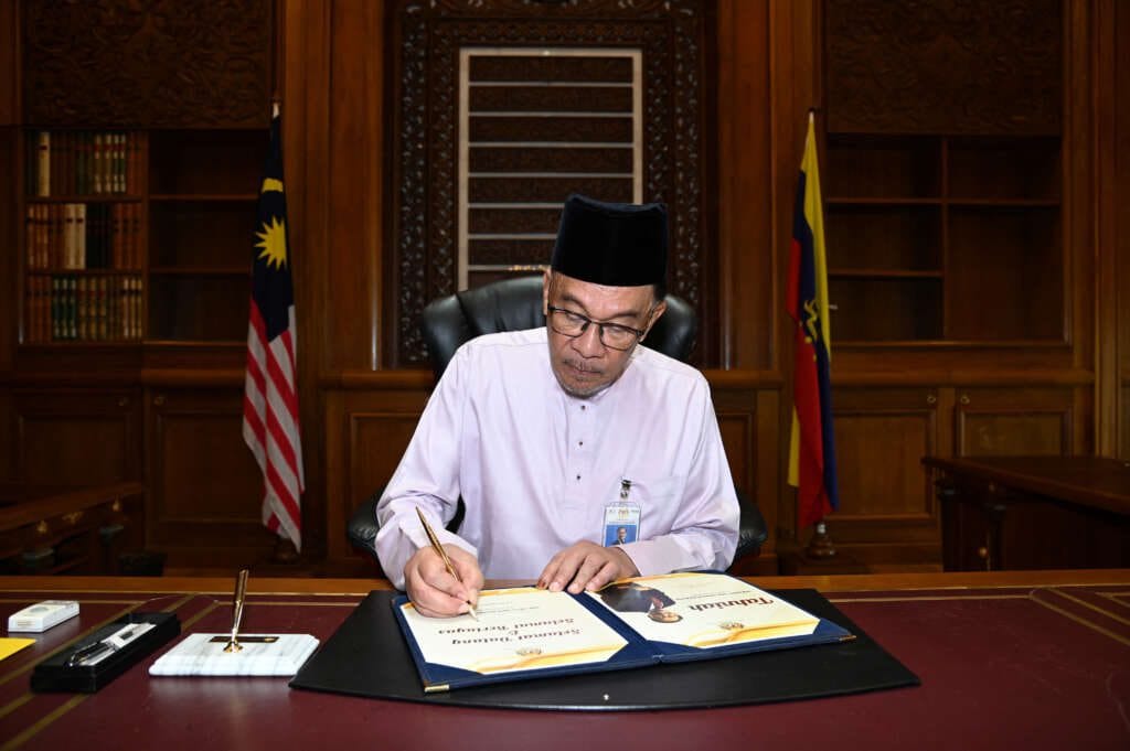 Malaysia’s new PM Anwar says first priority is cost of living