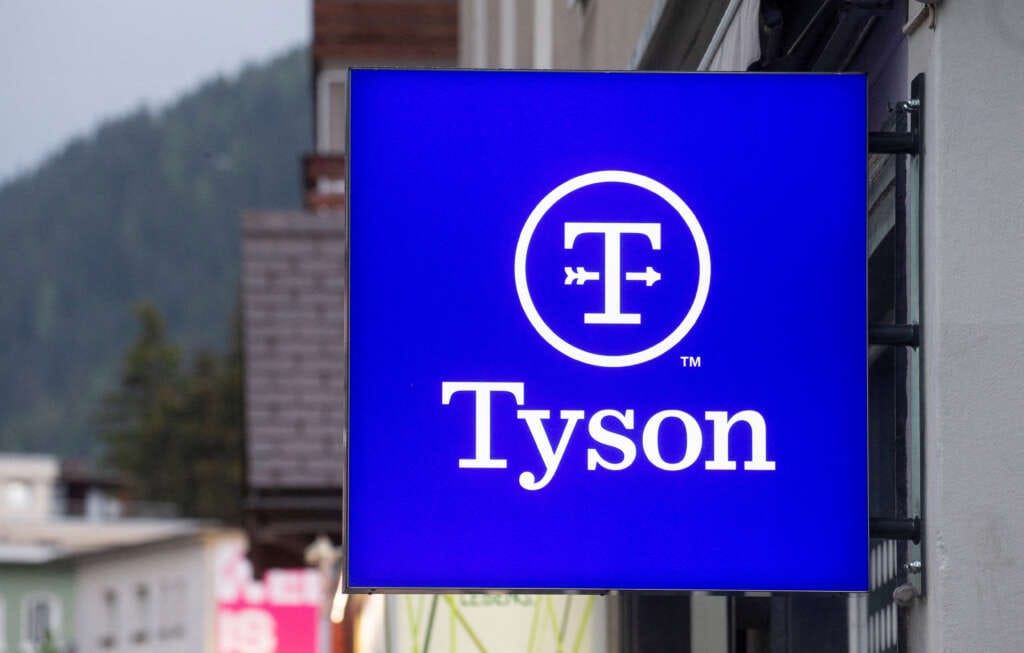 Hundreds of Tyson Foods employees to depart as company closes offices – WSJ