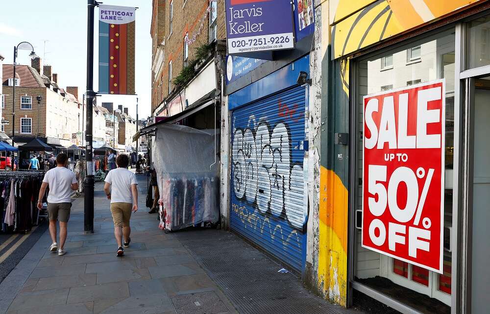UK retailers suffer joint-worst October on record: CBI