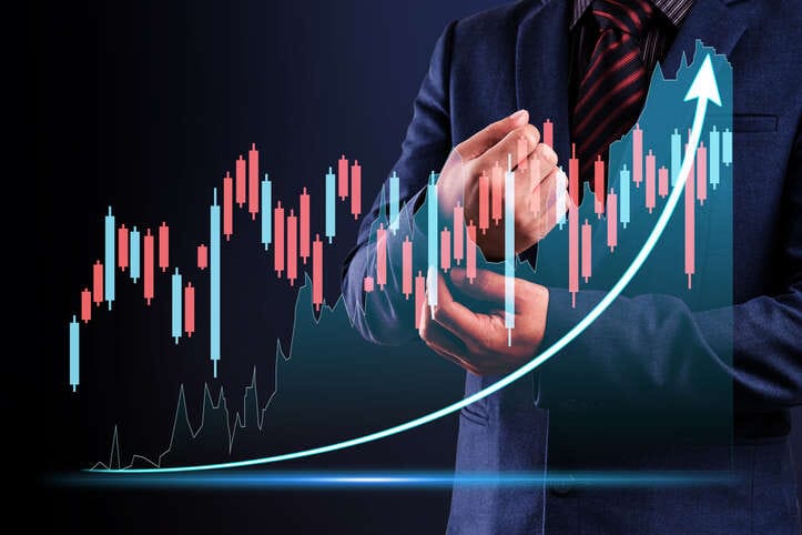 Bob Chitrathorn: The Finance Specialist Staying Ahead of the Curve