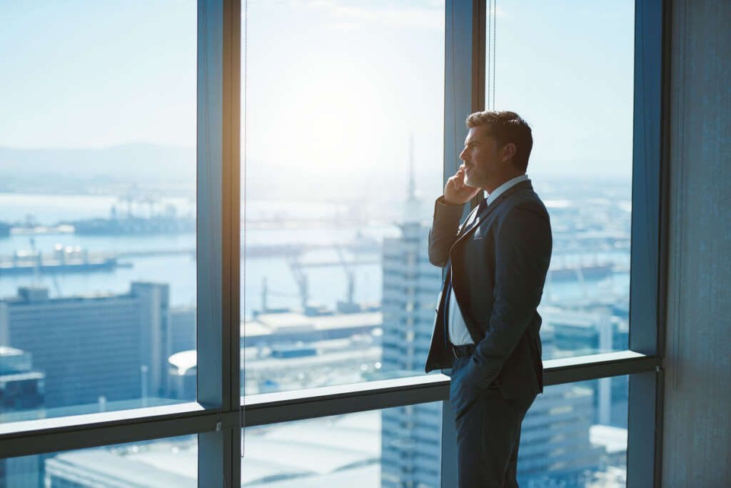 How can business leaders create blinding clarity and simplicity in their workforce?