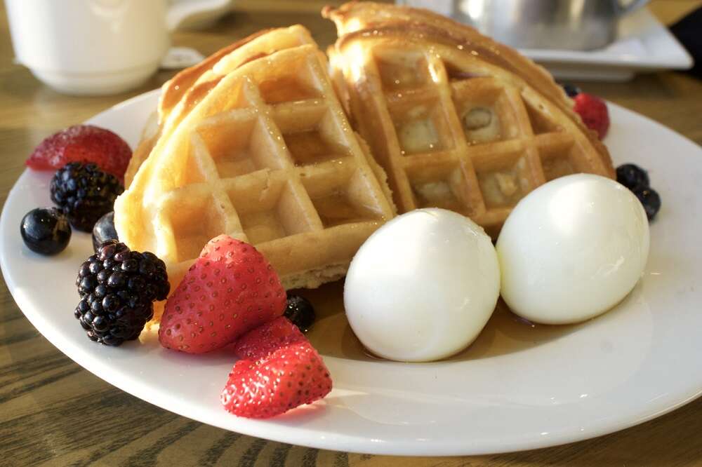 HOW YOUSIF ASLAM FOUND SWEET SUCCESS WITH HEAVENLY DESSERTS