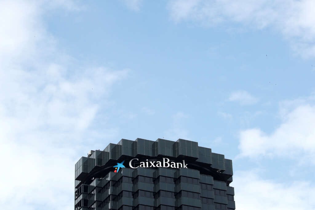 Caixabank proposes sector-wide freeze in variable mortgage costs, source says