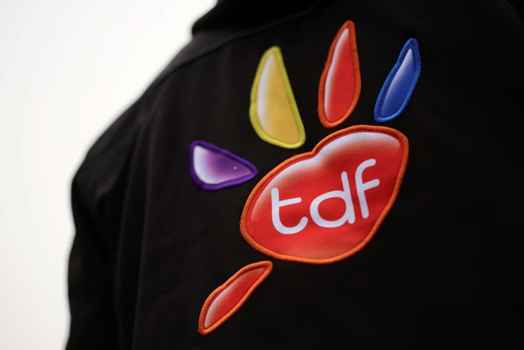 France’s TDF explores fibre unit sale for upwards of 1 billion euros – sources