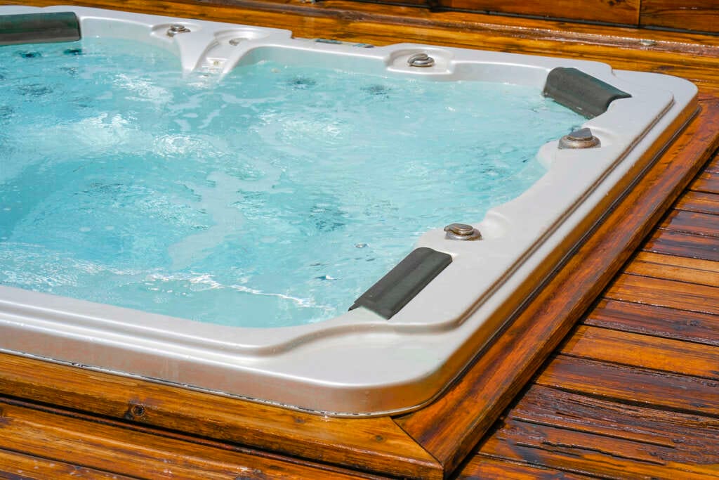 Hot tubs and ping pong can attract higher rents for homeowners letting out their properties this Christmas