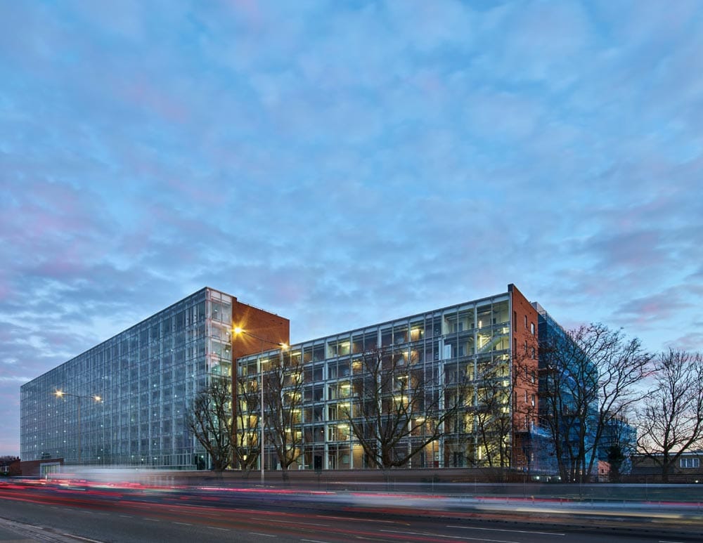 City Workers Make A Smart Choice At East City Point-2