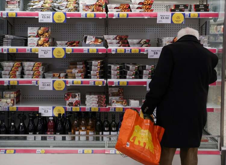 BoE’s Pill says UK must accept income hit from high inflation