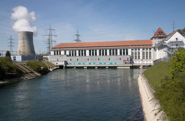 Swiss brace for rolling four-hour blackouts in any energy crunch