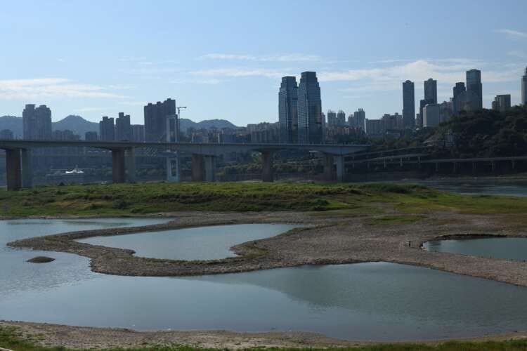 Yangtze tributary runs dry as China faces another month of drought
