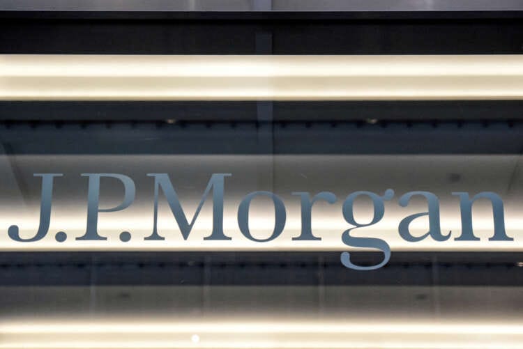 JPMorgan readies overseas retail expansion with German hiring spree