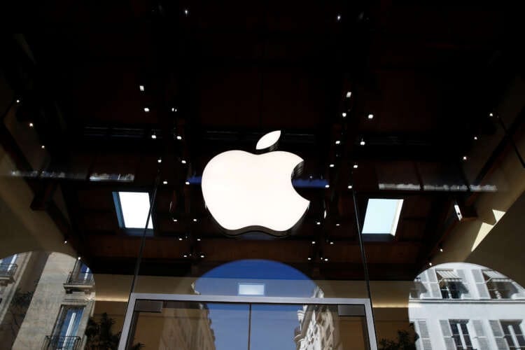 Apple makes history as first $3 trillion company amid tech stock surge