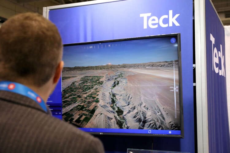 China Investment sells some shares in Teck Resources