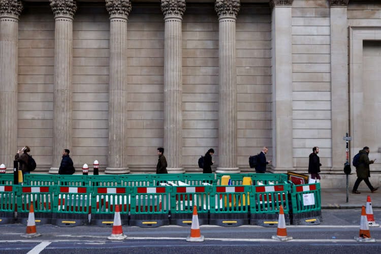 Bank of England says Britain is coping with higher interest rates