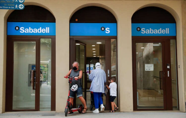 Sabadell doubles Q2 net profit, lifts guidance for 2023