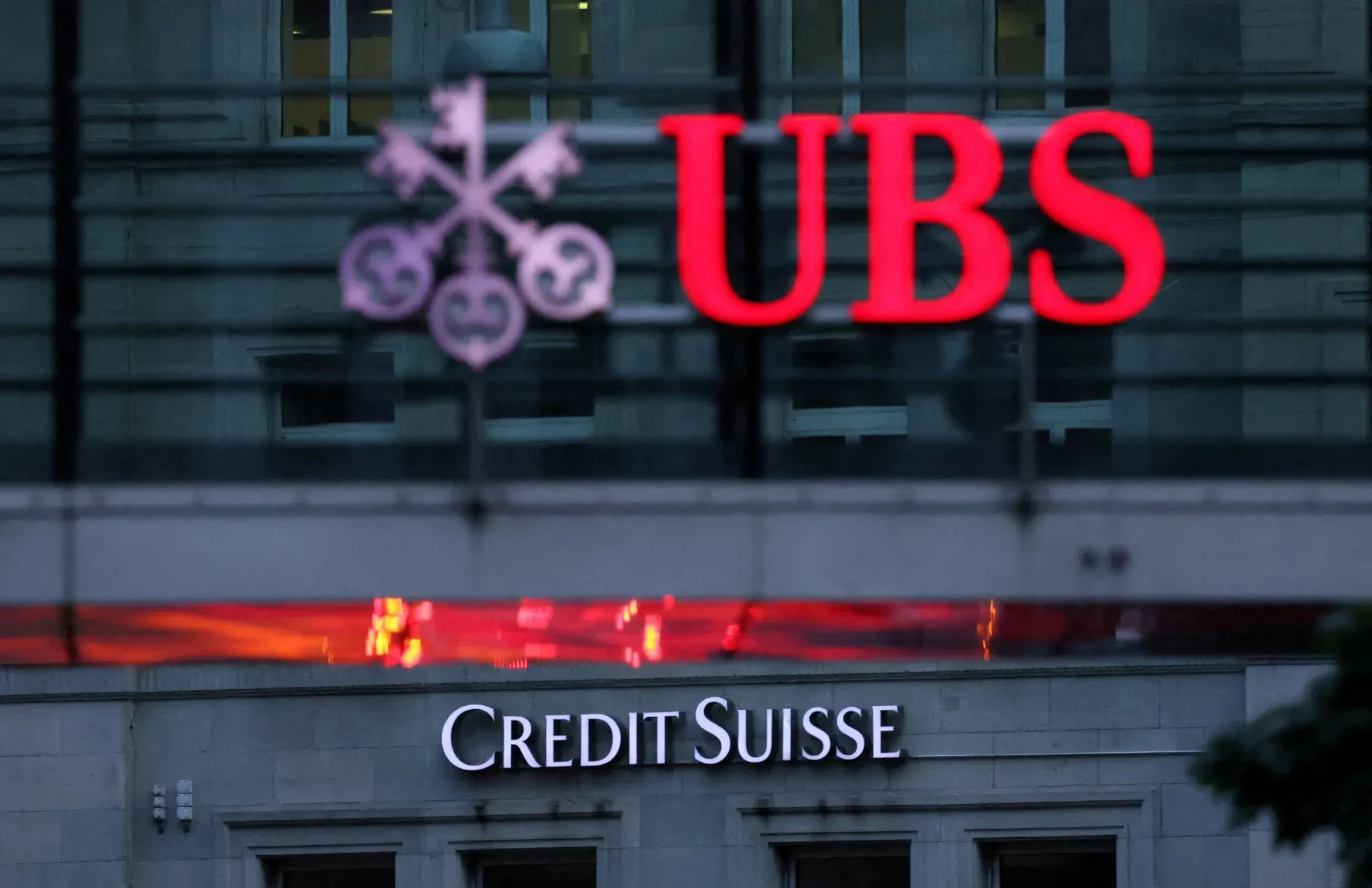 UBS shares soar as profit smashes forecasts, share buyback plans affirmed