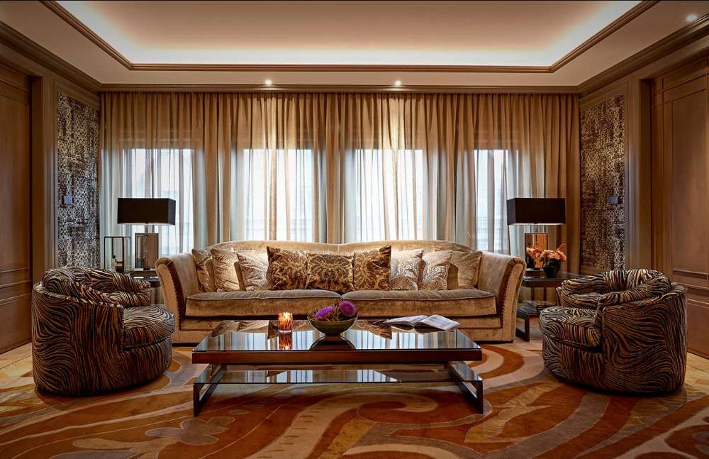 Dream team opens first ‘6 star’ hotel in Amsterdam