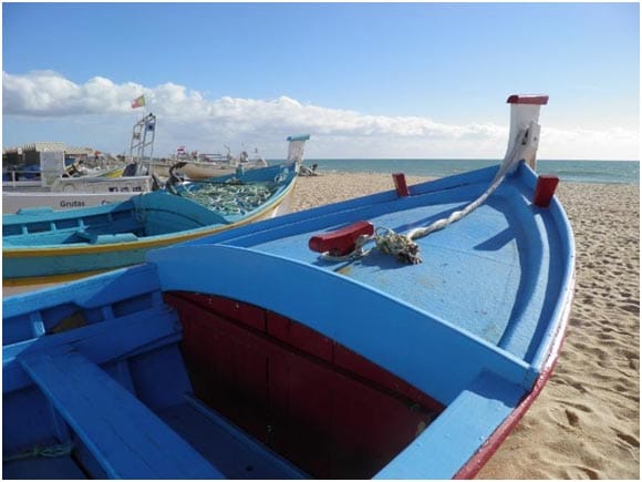 Golden sunshine and golden visas draw wealthy foreigners from far and wide to Portuguese property market-2