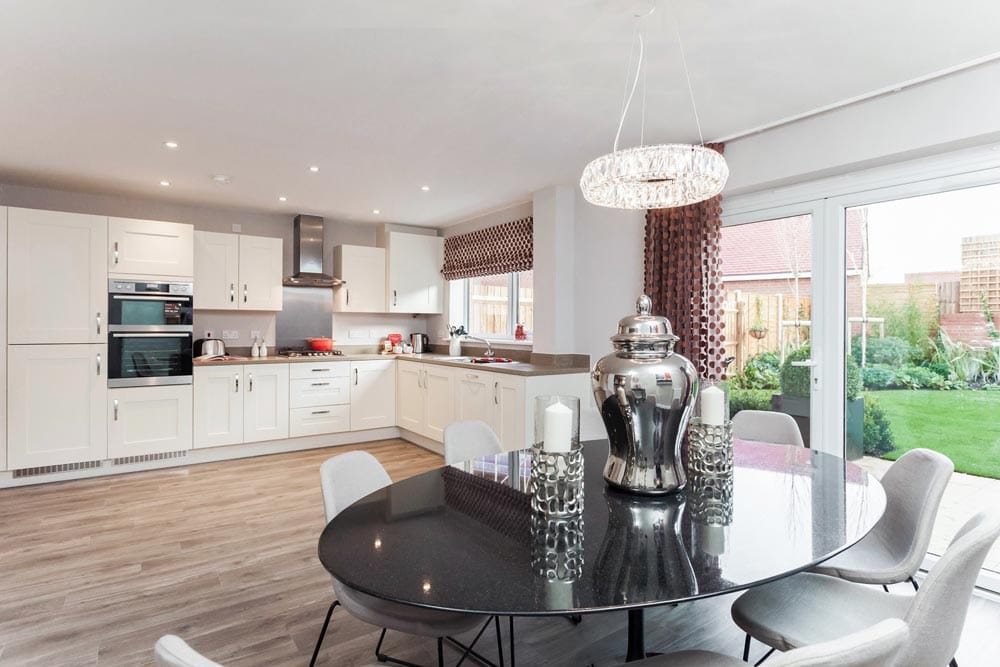 On The Busses –  Bellway Residents Get Free 12 Month Bus Passes 