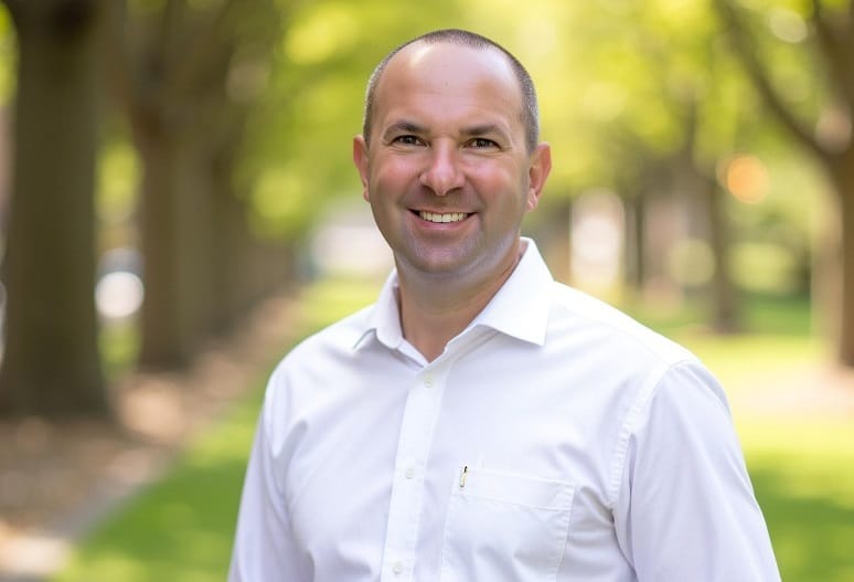 Frank Cardia — One Kind Gesture Turns a Tough Start Into a Thriving Financial Career