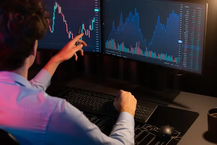 Navigating Market Volatility: Diego Apaza’s Tips for Day Traders