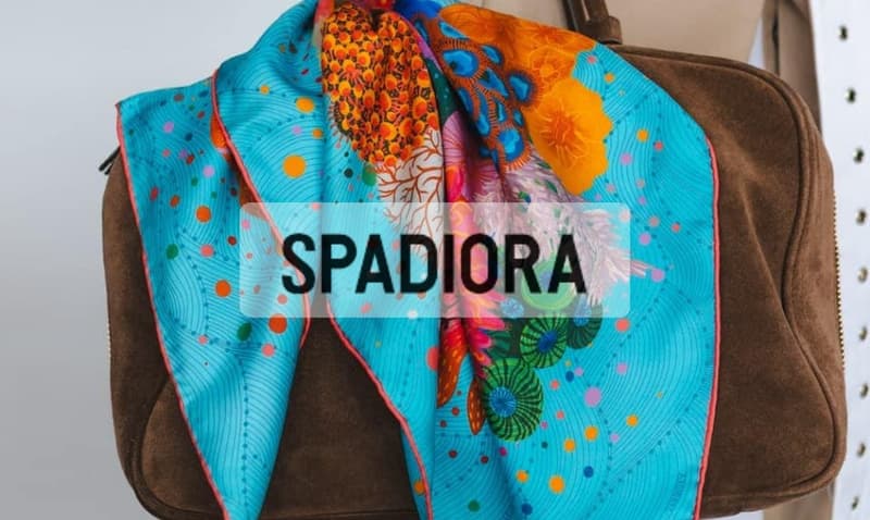 Spring in your wardrobe – 5 elegant accessories worth having this season