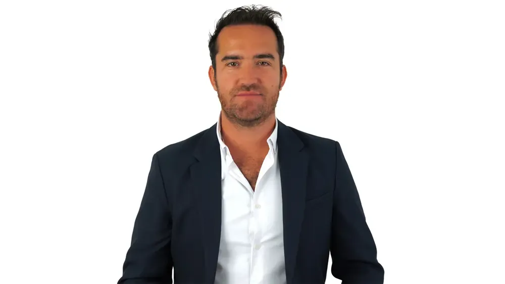 Juanmari Molina’s Journey from Investment Banking to Sustainable Real Estate Leadership in Mexico