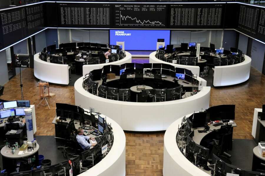Basic material, luxury stocks drive European shares to a third day of losses