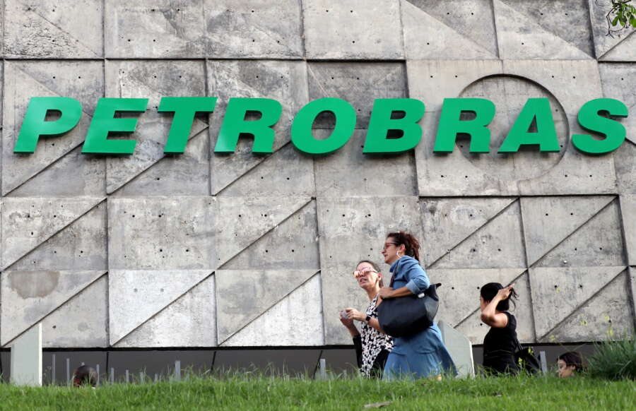 EIG Global Energy Partners submits offer for Petrobras pipelines in Brazil, source says