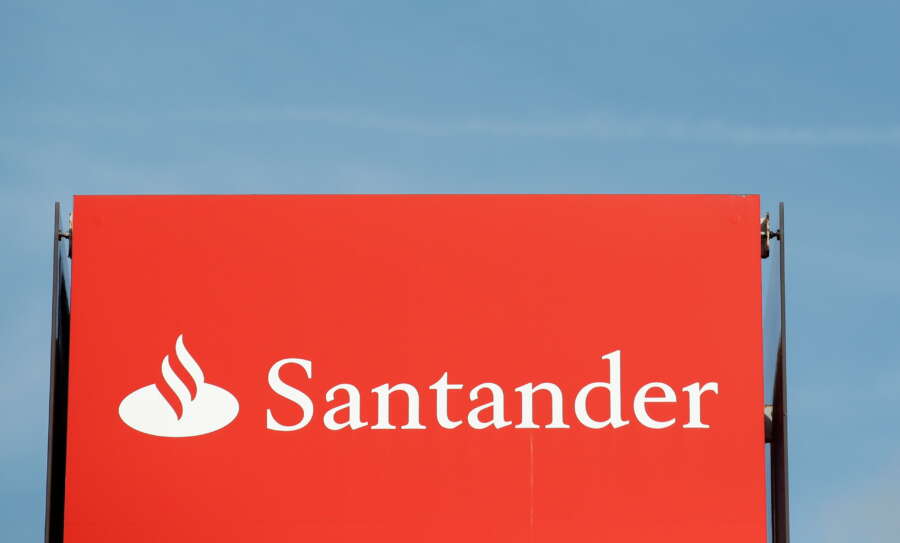 Santander to release some pandemic provisions as profits jump