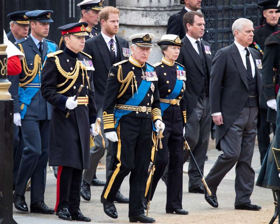 Royals’ grief for queen shows through ceremonial pageantry