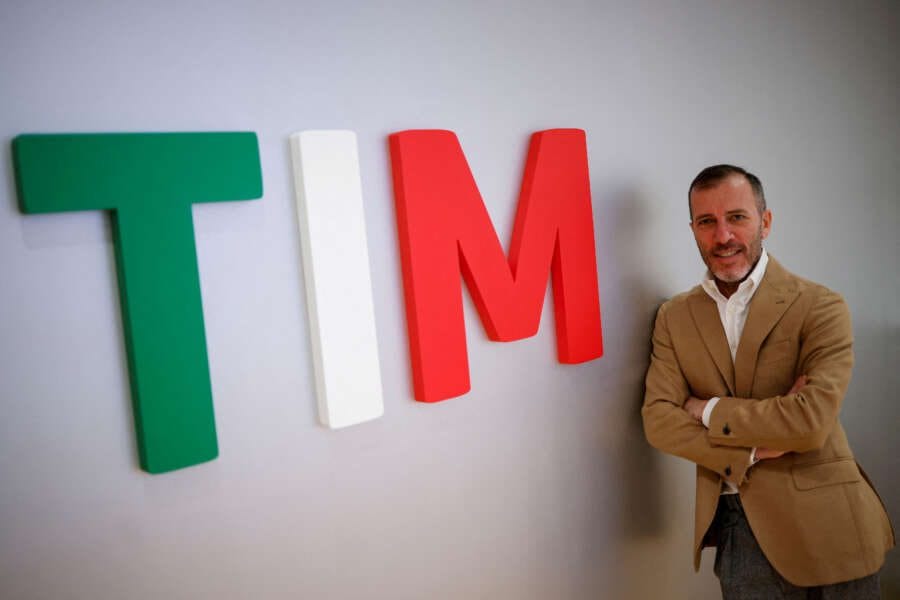 Italy’s CDP and partners ask TIM for more time for network deal