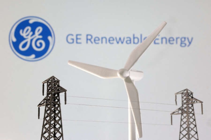 GE’s investors seek solutions to renewable energy, supply chain challenges