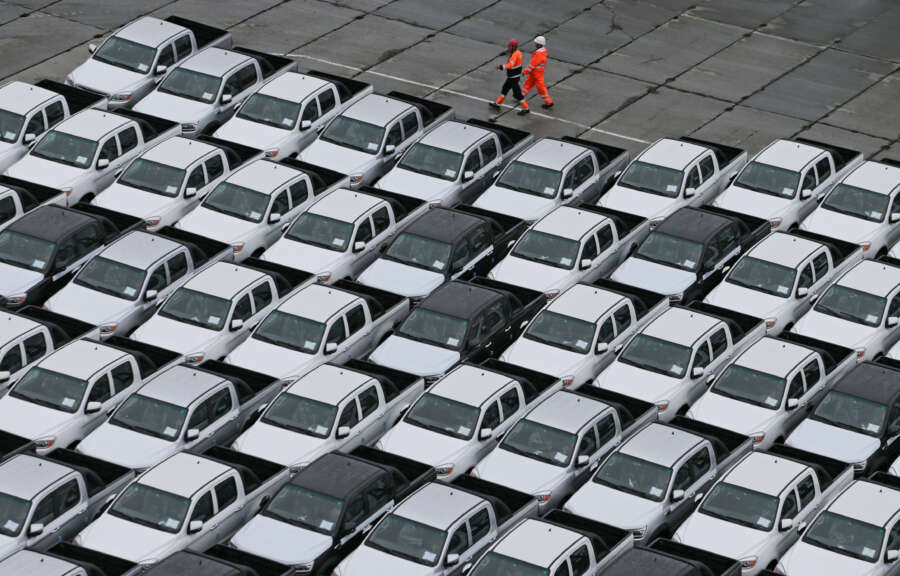 Russian car sales jump in September as Chinese brands expand market share