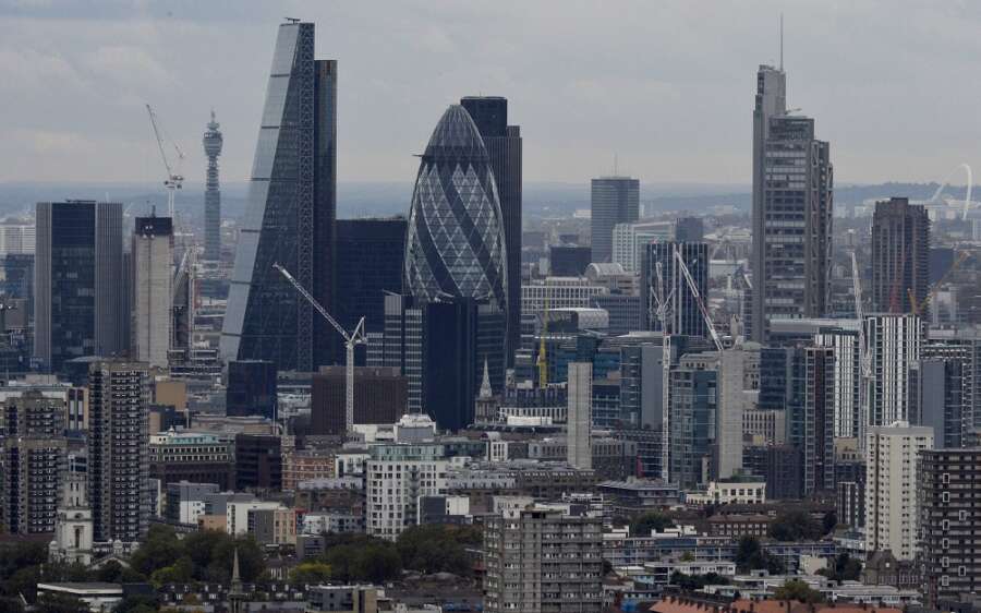 UK business downturn eases after inflation data, BoE pause – PMI