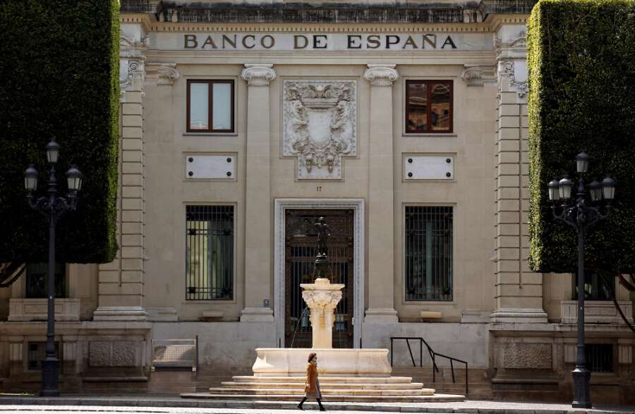 Spanish banks face rise in deposit costs, Central Bank warns