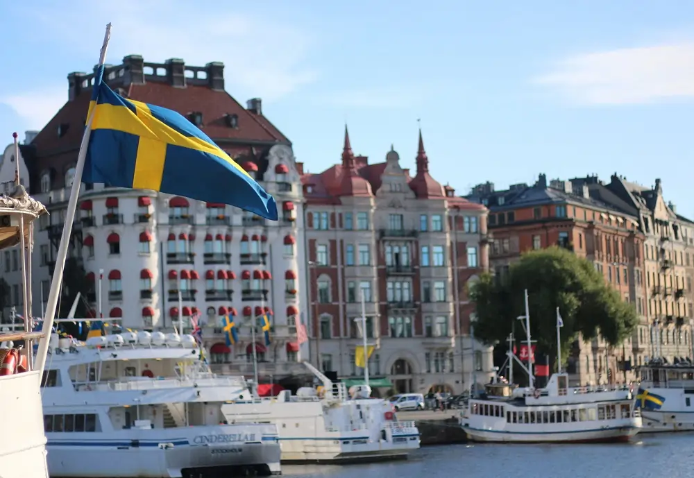 Explainer-How Sweden’s commercial real estate problems could spark financial meltdown
