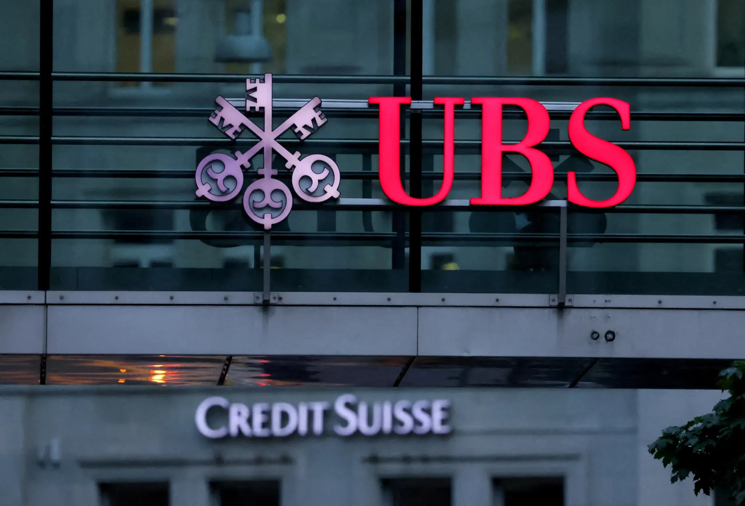 UBS’s rescue of Credit Suisse has created new risks for Switzerland, OECD says