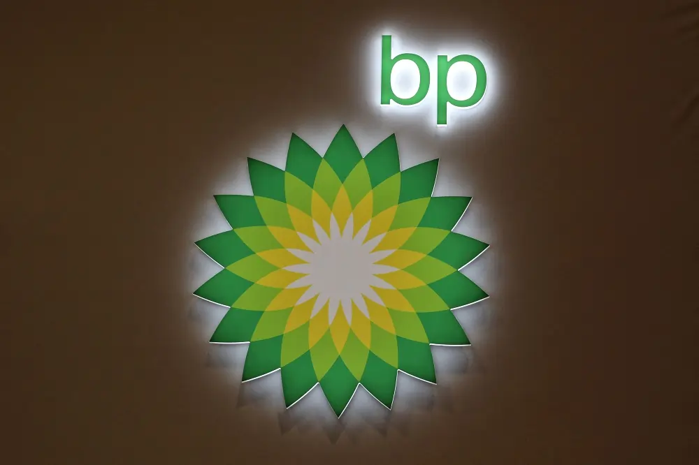 BP Energy Outlook: both main scenarios see 2025 oil peak, rapid renewables growth