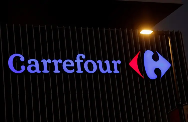 Carrefour partners with GreenYellow to install solar panels at its French stores