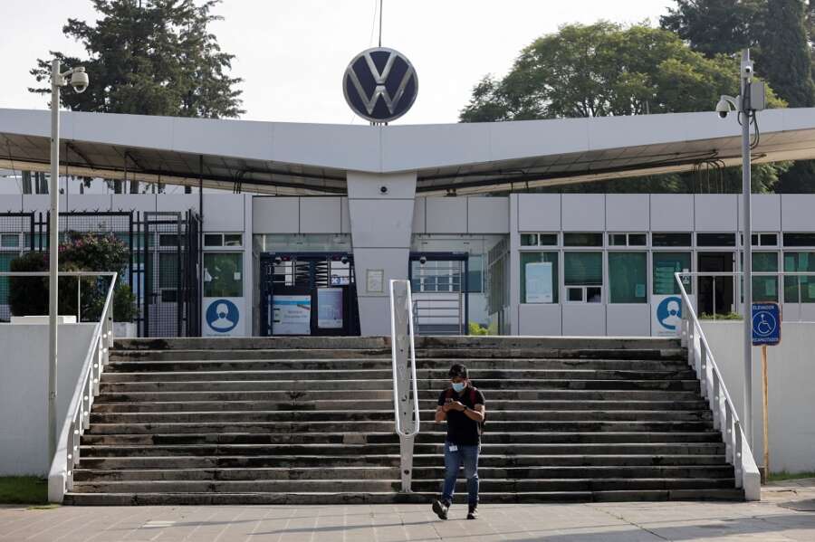 Volkswagen’s Mexico factory workers reject union pay deal