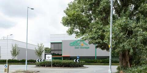 Attic Self Storage launches children’s charity art initiative to celebrate new facility in Beckton