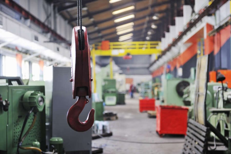 How Can IoT Make Manufacturing Smarter?