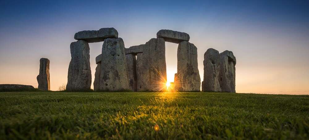 Geological analysis explains durability of Stonehenge megaliths