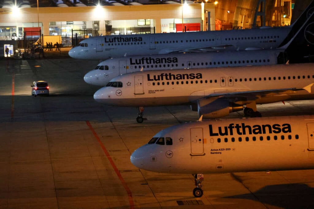 Germany’s Lufthansa orders four Airbus planes