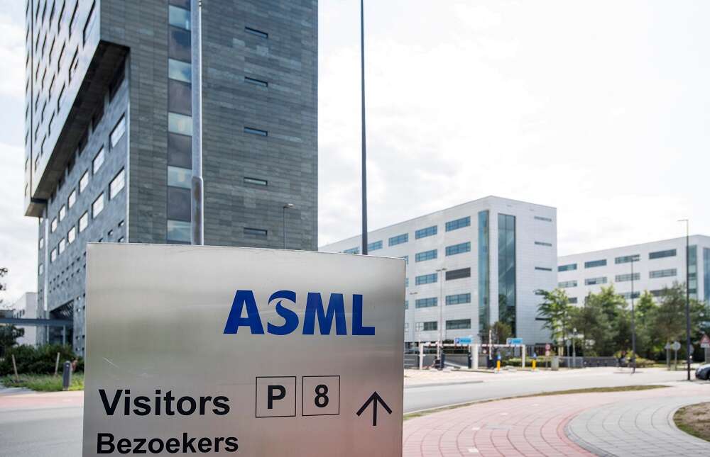ASML warns of flat 2024 sales as chipmakers slow orders